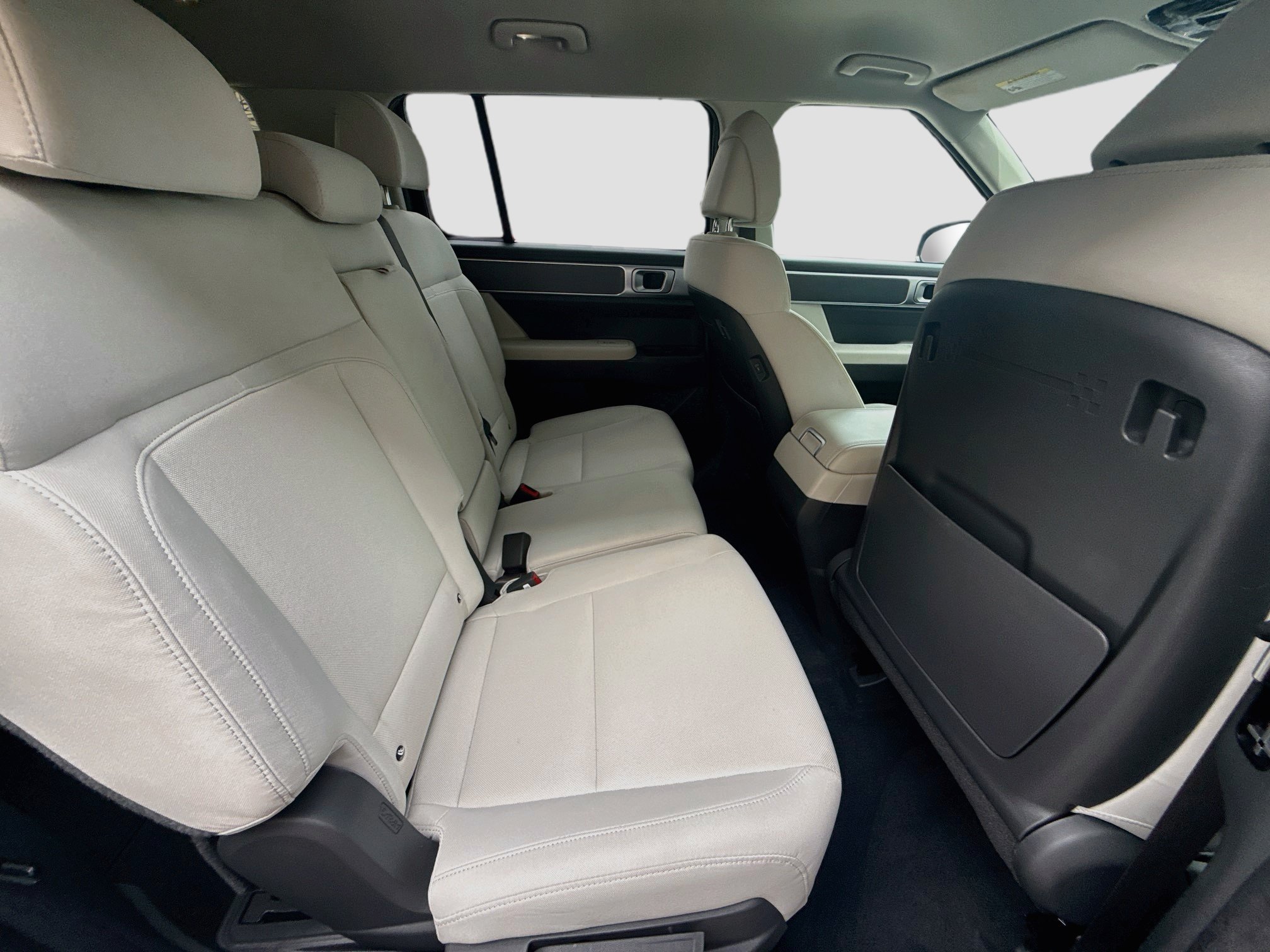 Used 2024 Hyundai Santa Fe SE FWD image 25