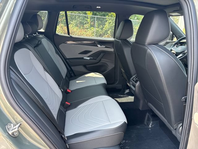 New 2026 Volkswagen Tiguan SE R-Line AWD/4WD image 11