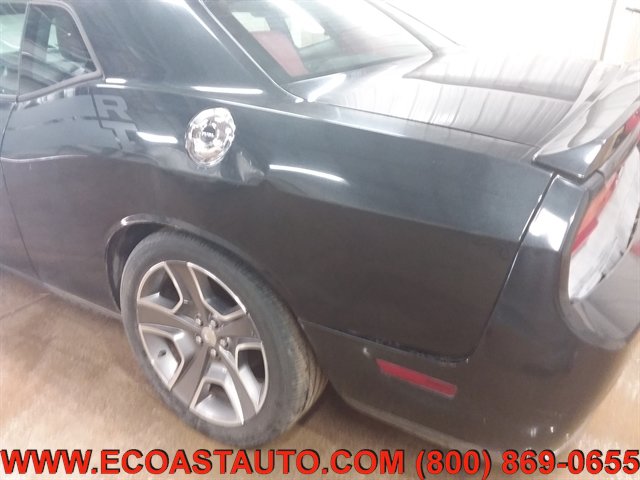 Used 2013 Dodge Challenger R/T RWD image 15