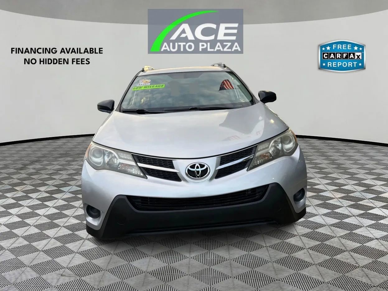 Used 2013 Toyota RAV4 LE image 3