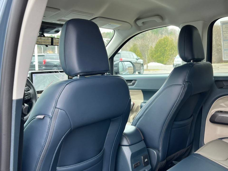 Used 2026 Ford Maverick Lariat AWD/4WD image 32