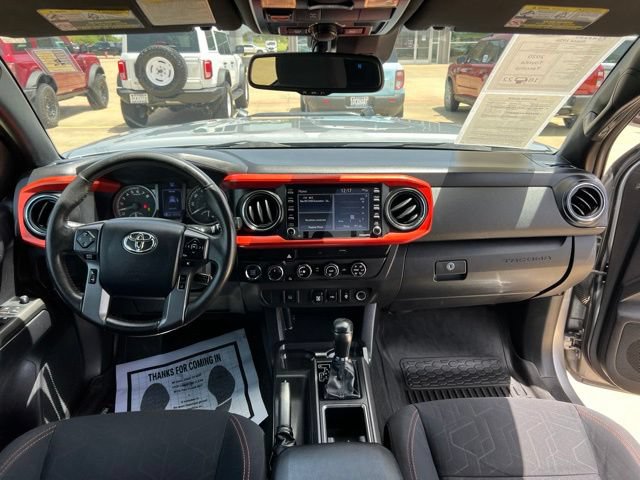 Used 2020 Toyota Tacoma TRD Off-Road AWD/4WD image 23