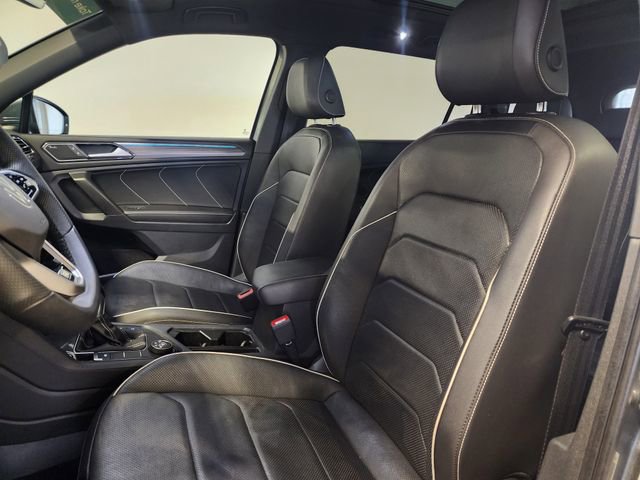 Used 2022 Volkswagen Tiguan SEL R-Line image 13