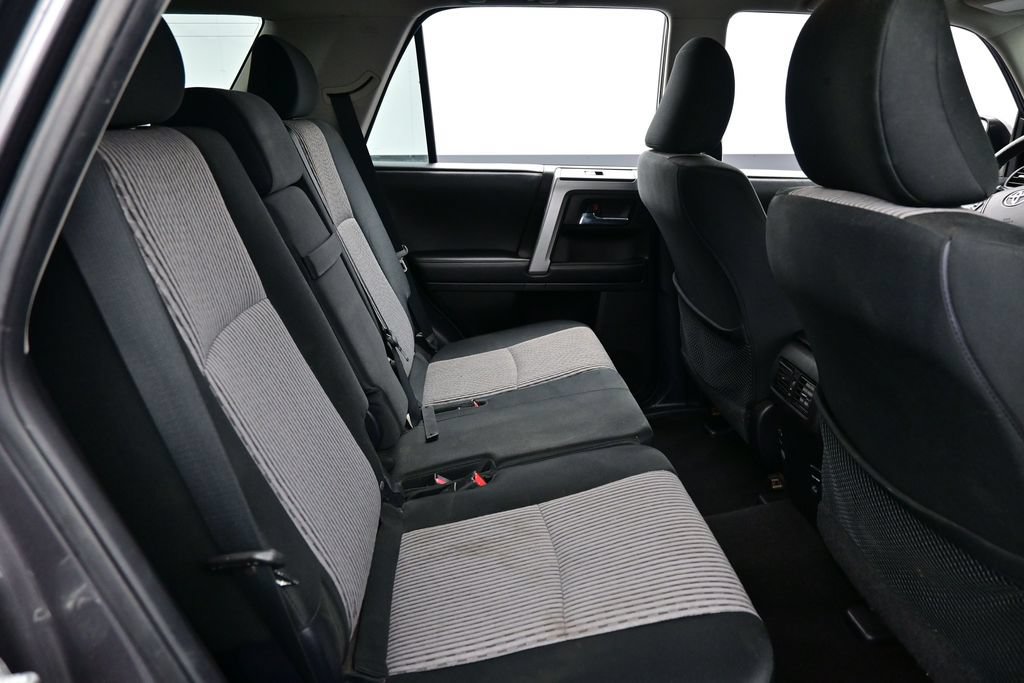 Used 2014 Toyota 4Runner SR5 AWD/4WD image 34