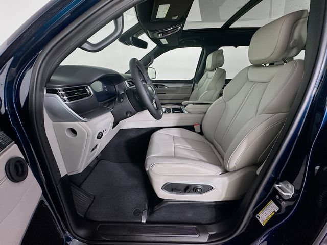 New 2026 Jeep Grand Wagoneer L Limited AWD/4WD image 25