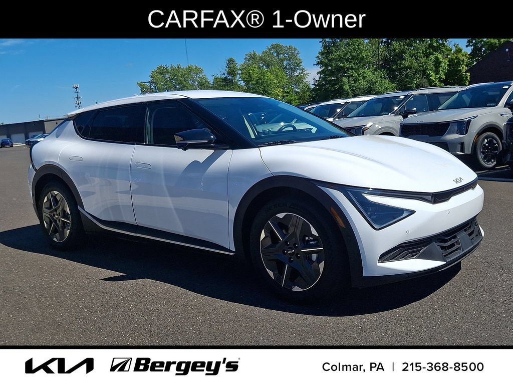 Certified 2025 Kia EV6 Light w/ Light LR Technology Package AWD/4WD image 3