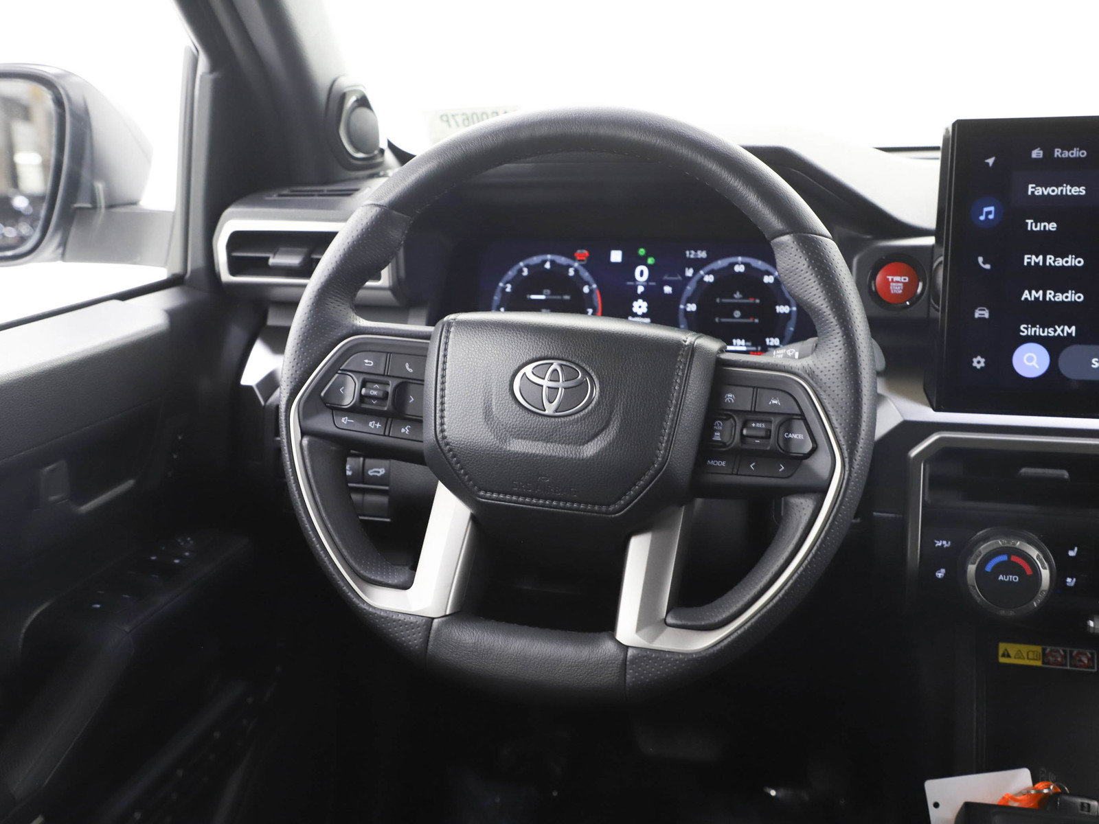 Used 2025 Toyota 4Runner TRD Off-Road Premium image 14