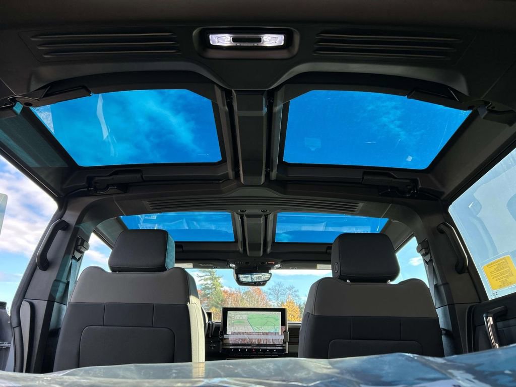 New 2024 GMC Hummer EV 2X w/ Extreme Off-Road Package image 8