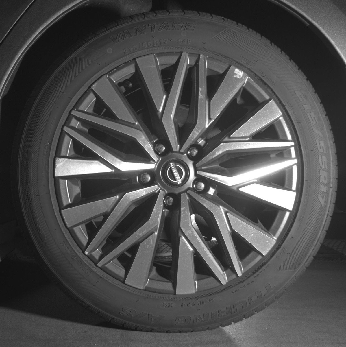 Used 2025 Nissan Altima 2.5 SV image 14