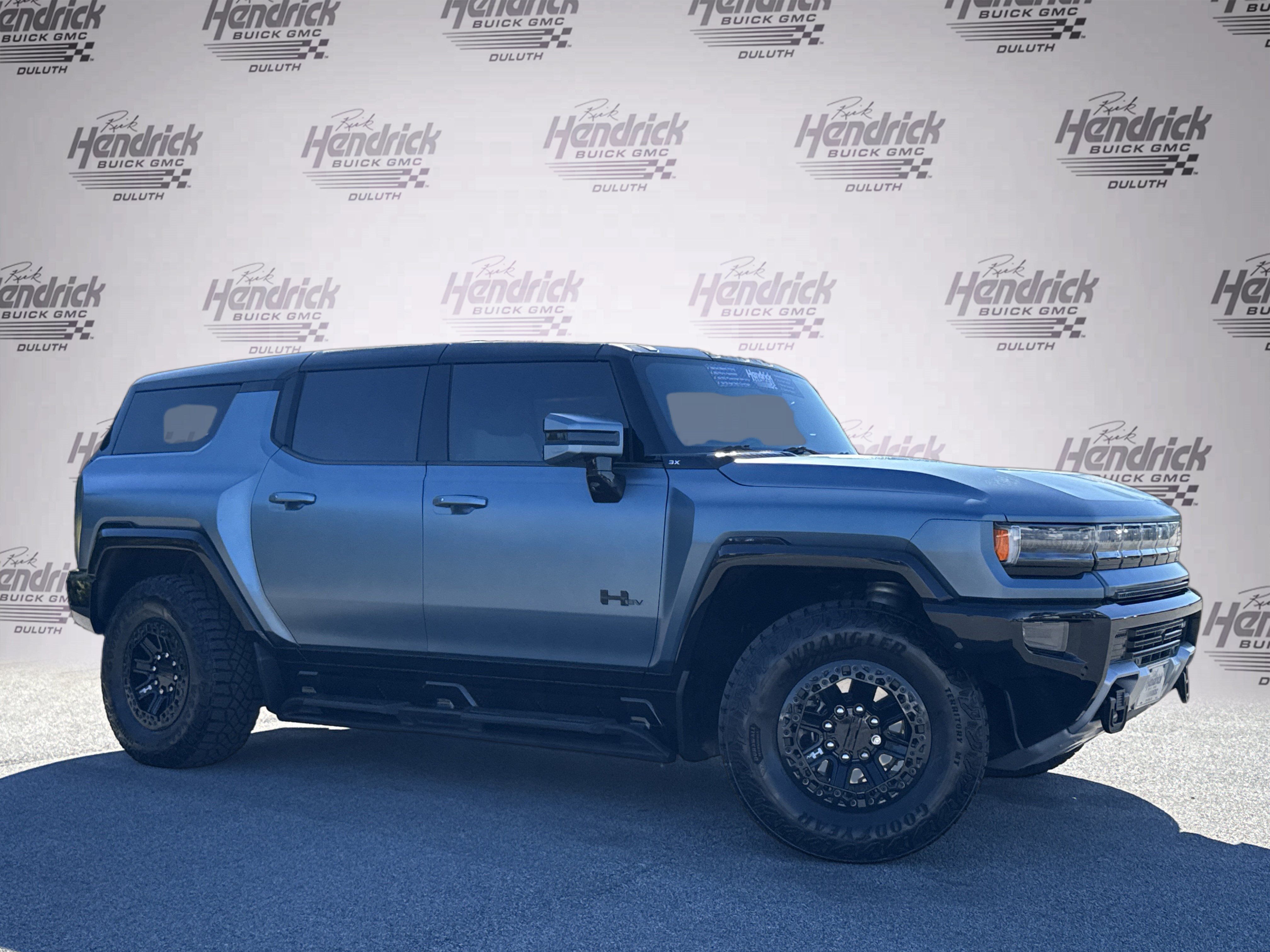 Used 2024 GMC Hummer EV 3X w/ Omega Edition AWD/4WD image 2