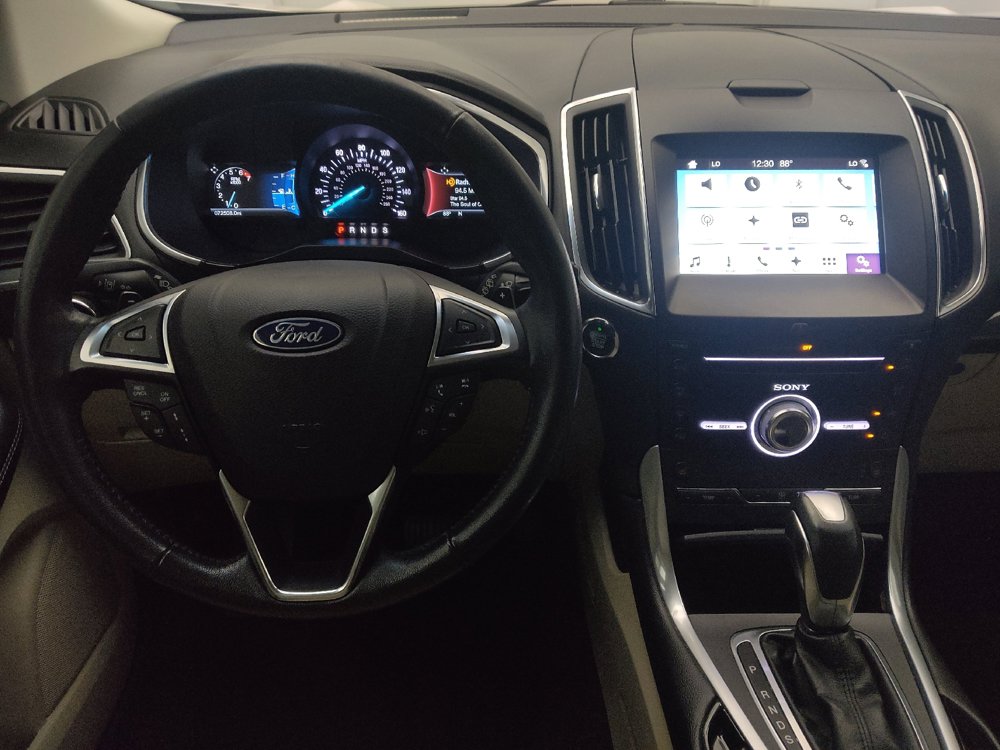 Used 2018 Ford Edge Titanium w/ Ford Safe & Smart Package FWD image 22