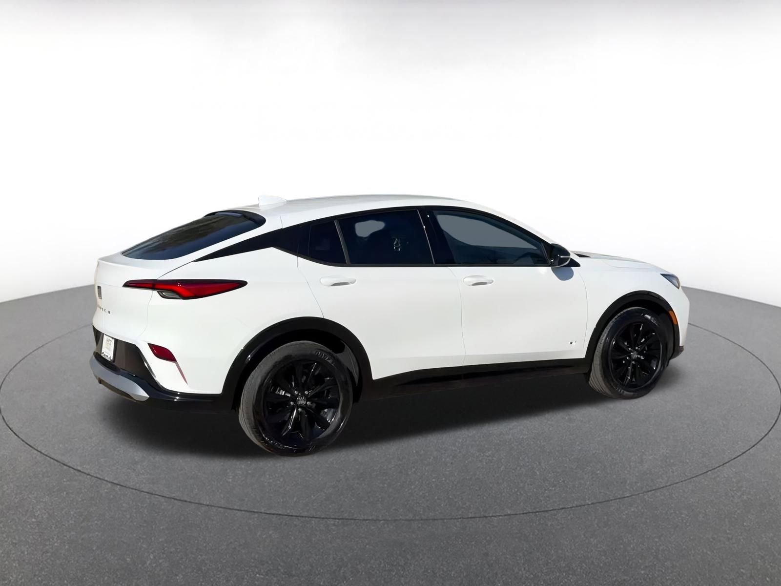 Used 2025 Buick Envista Sport Touring image 15