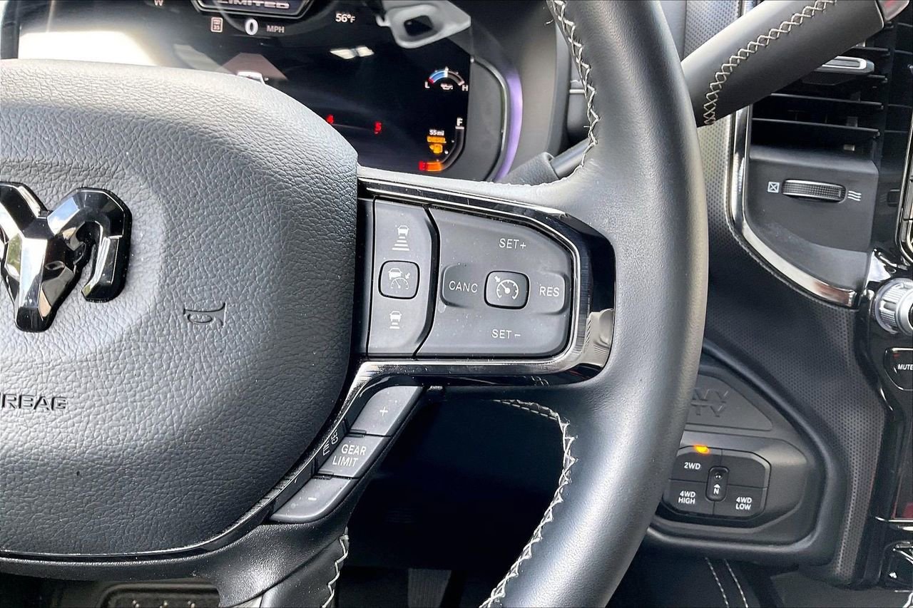Used 2026 RAM 3500 Limited AWD/4WD image 33