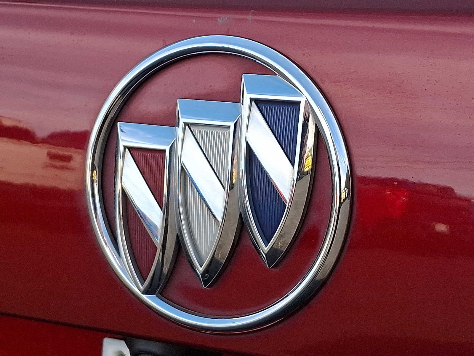 Used 2021 Buick Envision Essence image 31