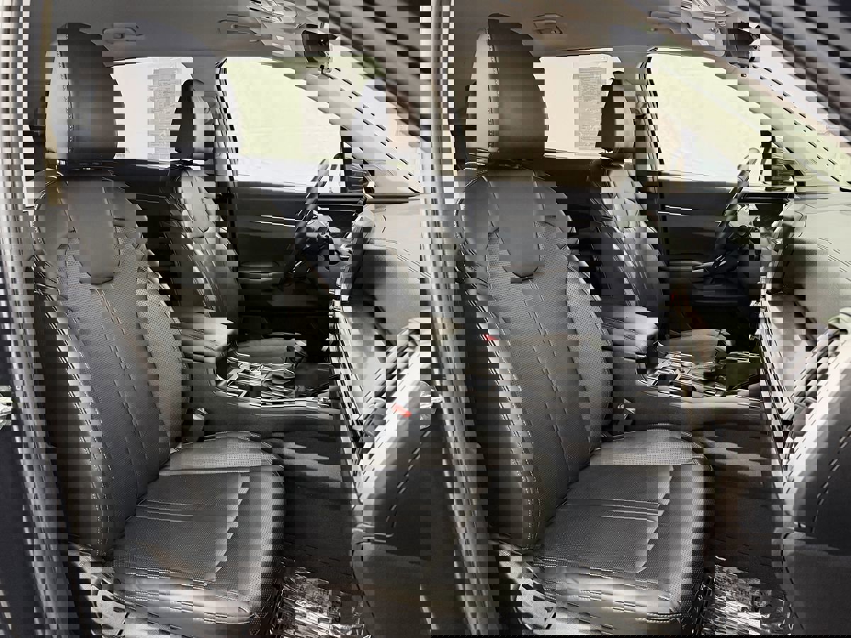 Used 2024 Kia Sorento S image 33