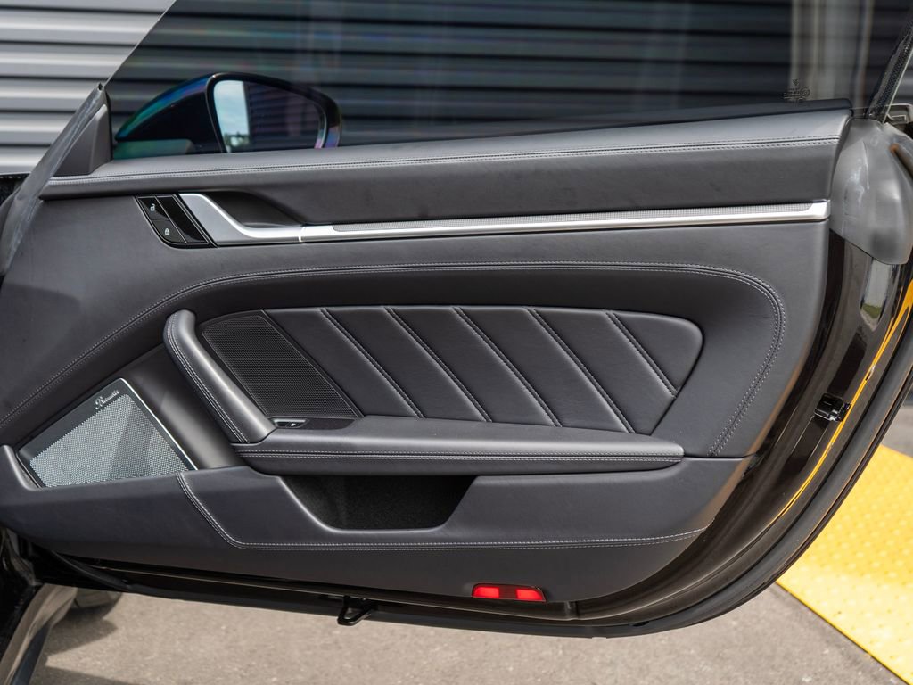 Certified 2021 Porsche 911 Turbo S image 32