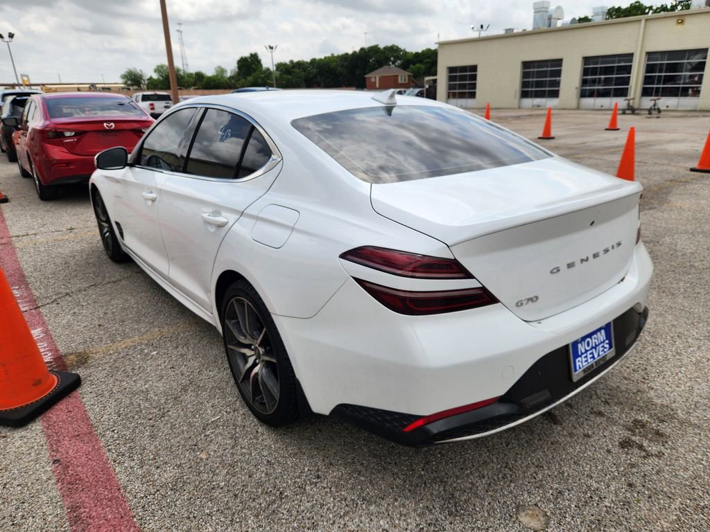Used 2023 Genesis G70 2.0T image 4
