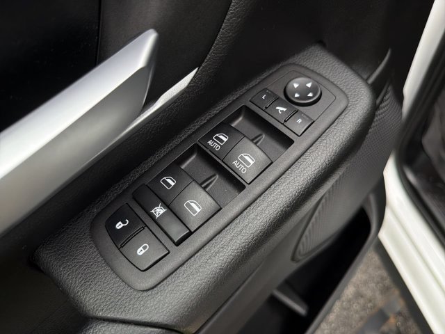 Used 2023 RAM 1500 Big Horn AWD/4WD image 16