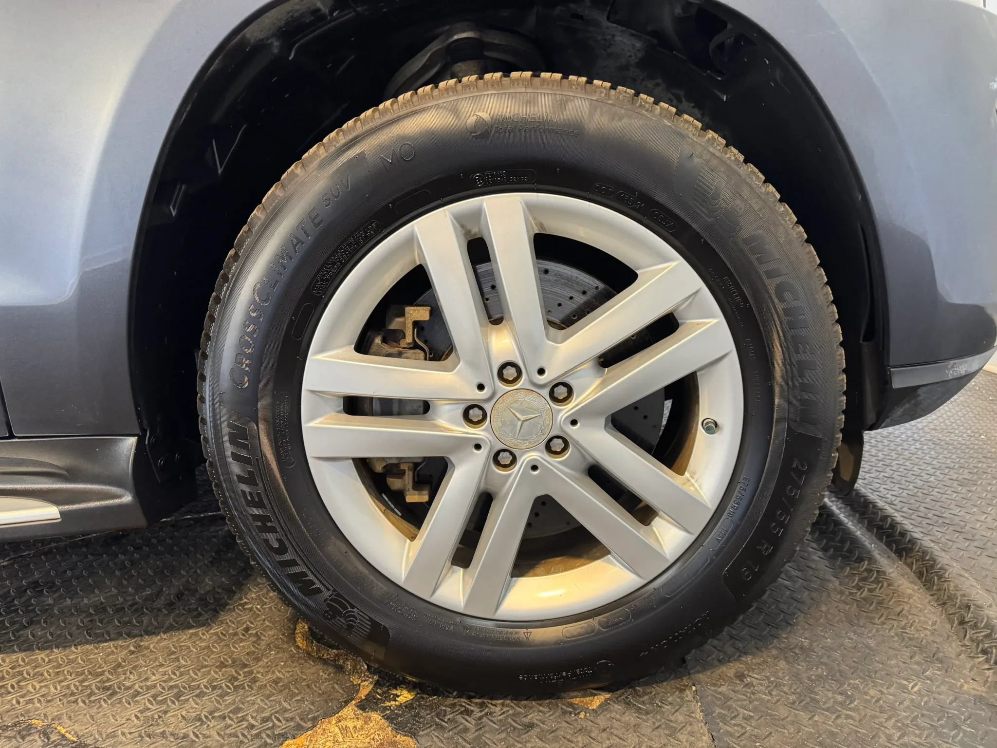 Used 2013 Mercedes-Benz GL 450 4MATIC image 40