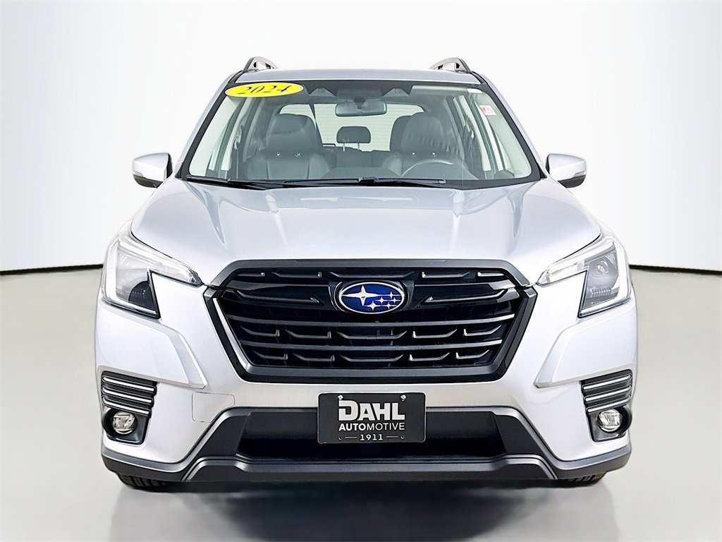 Used 2024 Subaru Forester Limited image 12