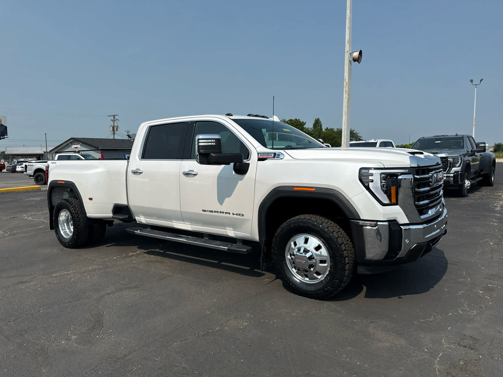 Certified 2024 GMC Sierra 3500 SLT w/ SLT Premium Package AWD/4WD image 7