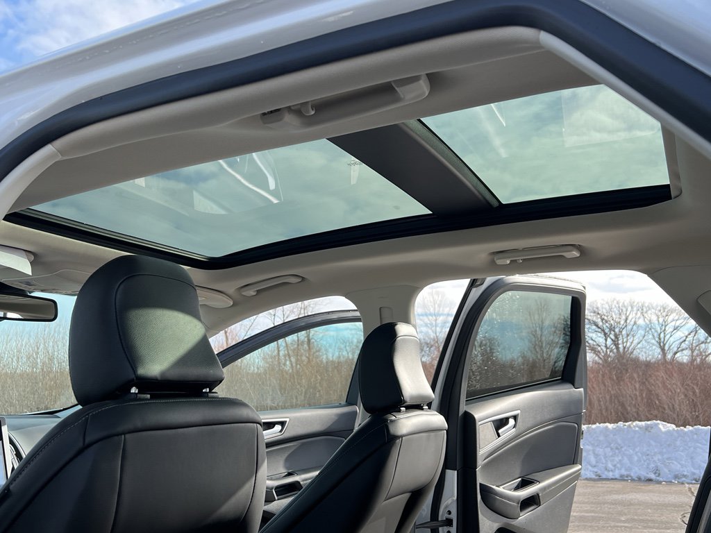 Used 2024 Ford Edge SEL w/ Convenience Package image 37