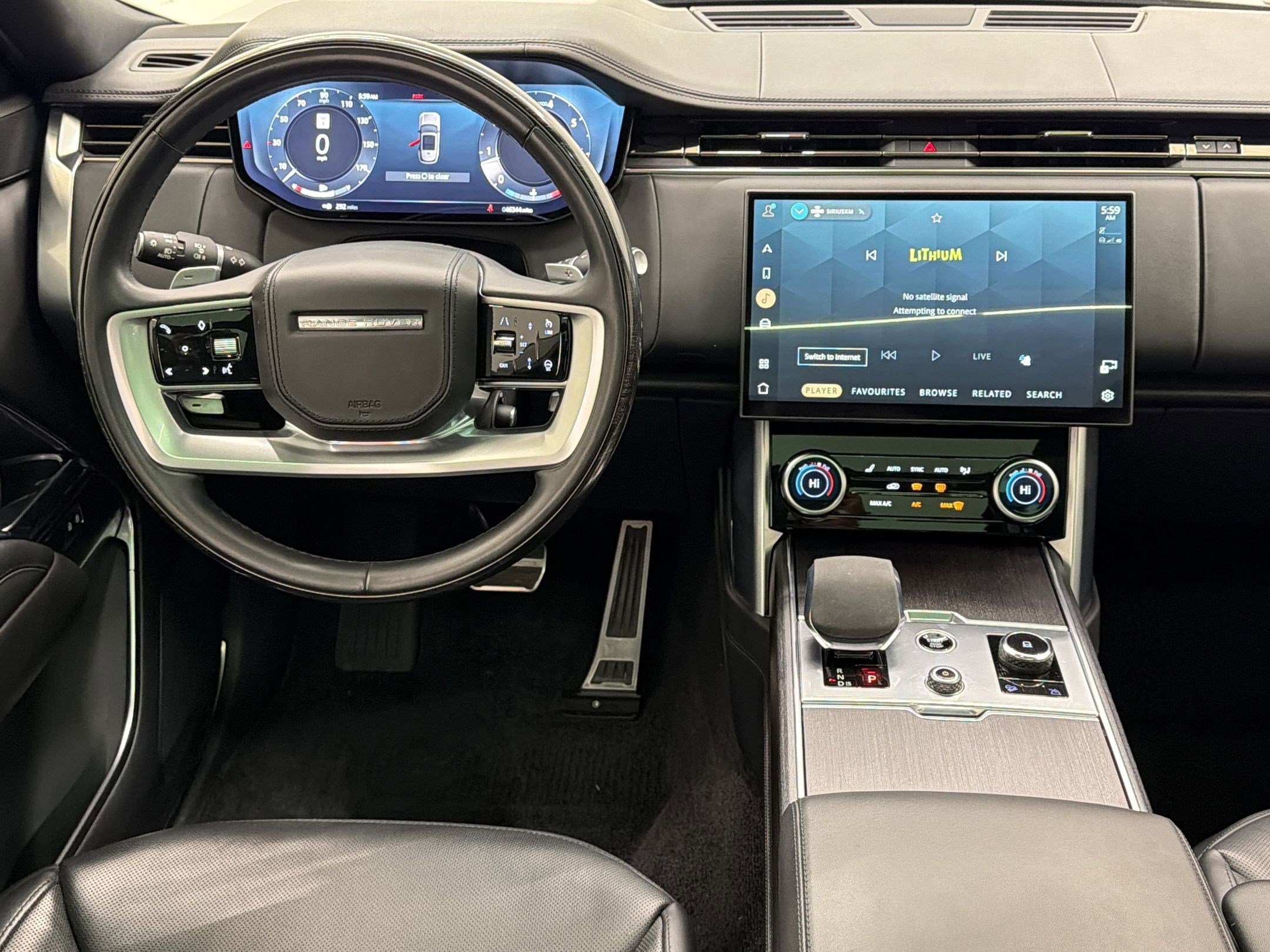 Used 2023 Land Rover Range Rover SE image 28