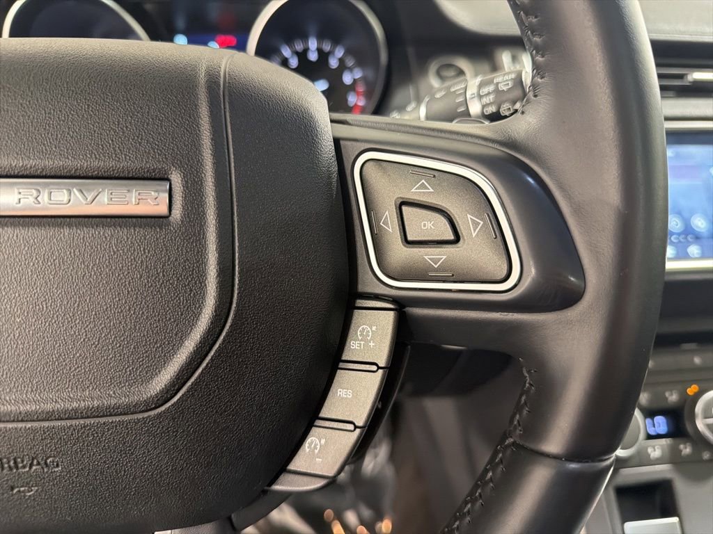 Used 2019 Land Rover Range Rover Evoque Landmark Edition AWD/4WD image 13