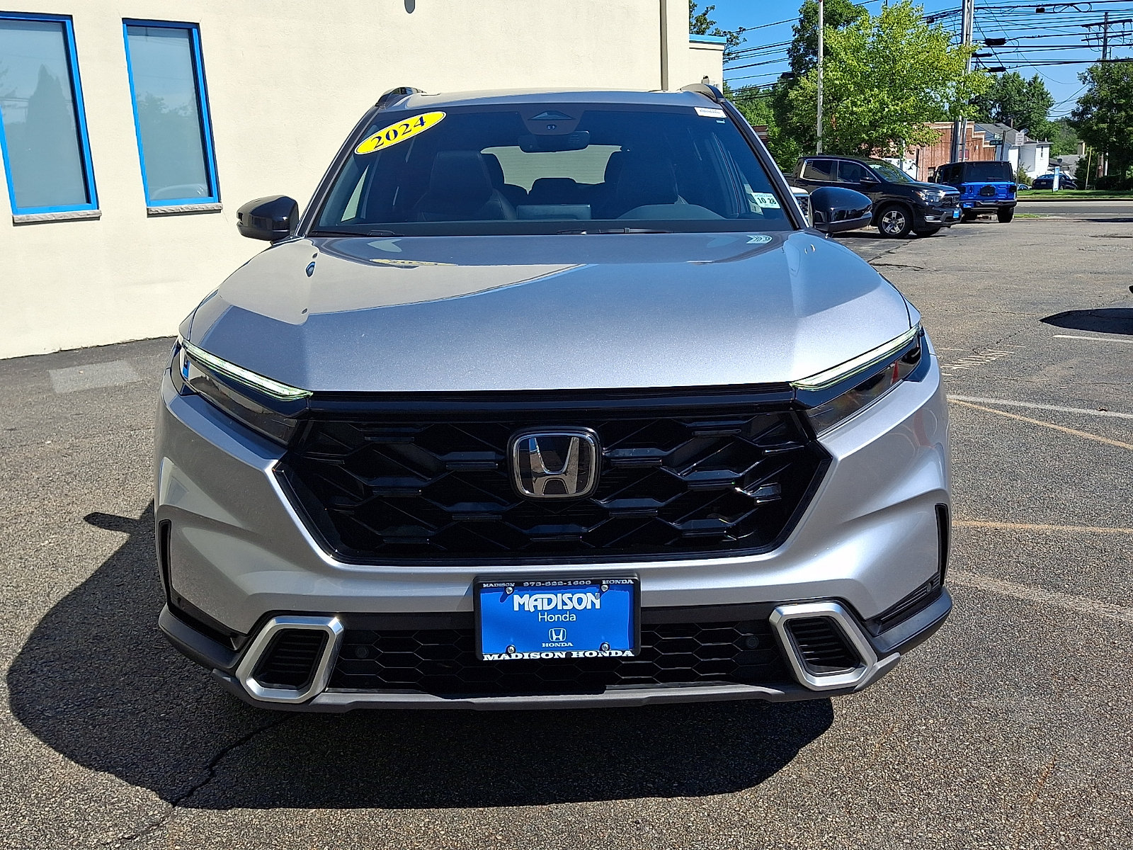 Used 2024 Honda CR-V Sport Touring image 2