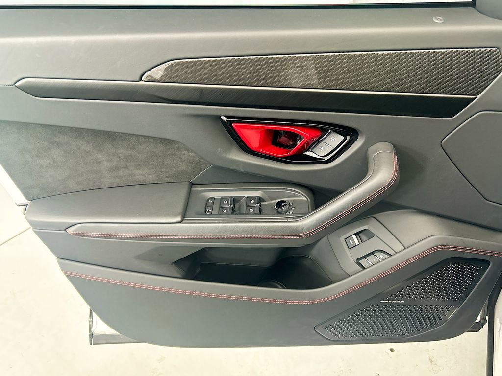 Used 2024 Lamborghini Urus S AWD/4WD image 23