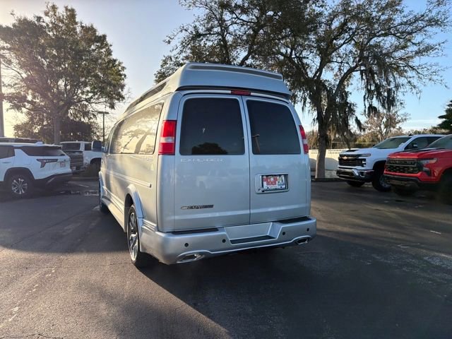 New 2025 Chevrolet Express 2500 Work Van 3D Extended Cargo Van w/ Driver Convenience Package image 8