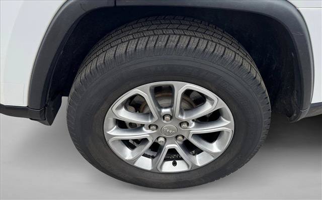 Used 2015 Jeep Grand Cherokee Limited w/ Luxury Group II AWD/4WD image 9