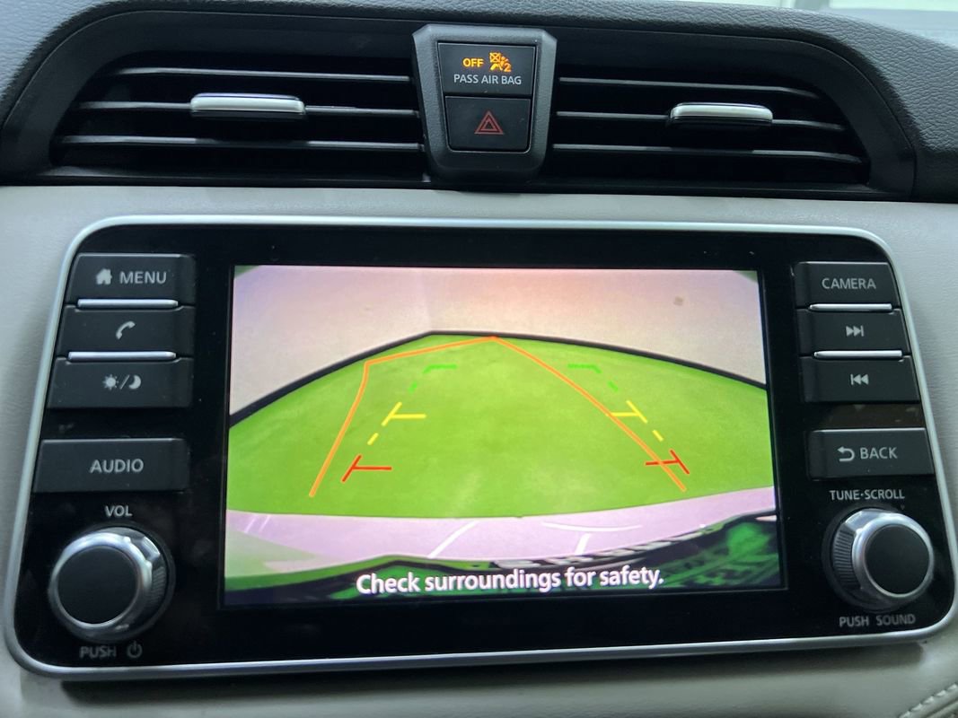 Used 2020 Nissan Versa SV FWD image 15