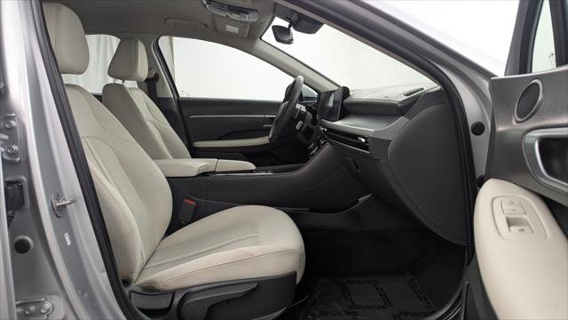 Used 2025 Hyundai Sonata SEL FWD image 22