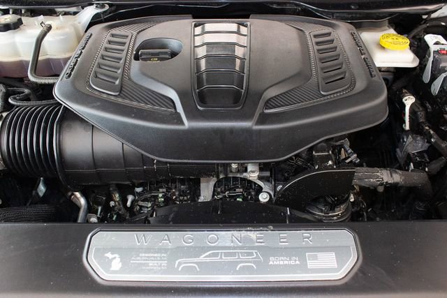 Used 2024 Jeep Wagoneer L Series II w/ Flexible Seating Group image 3