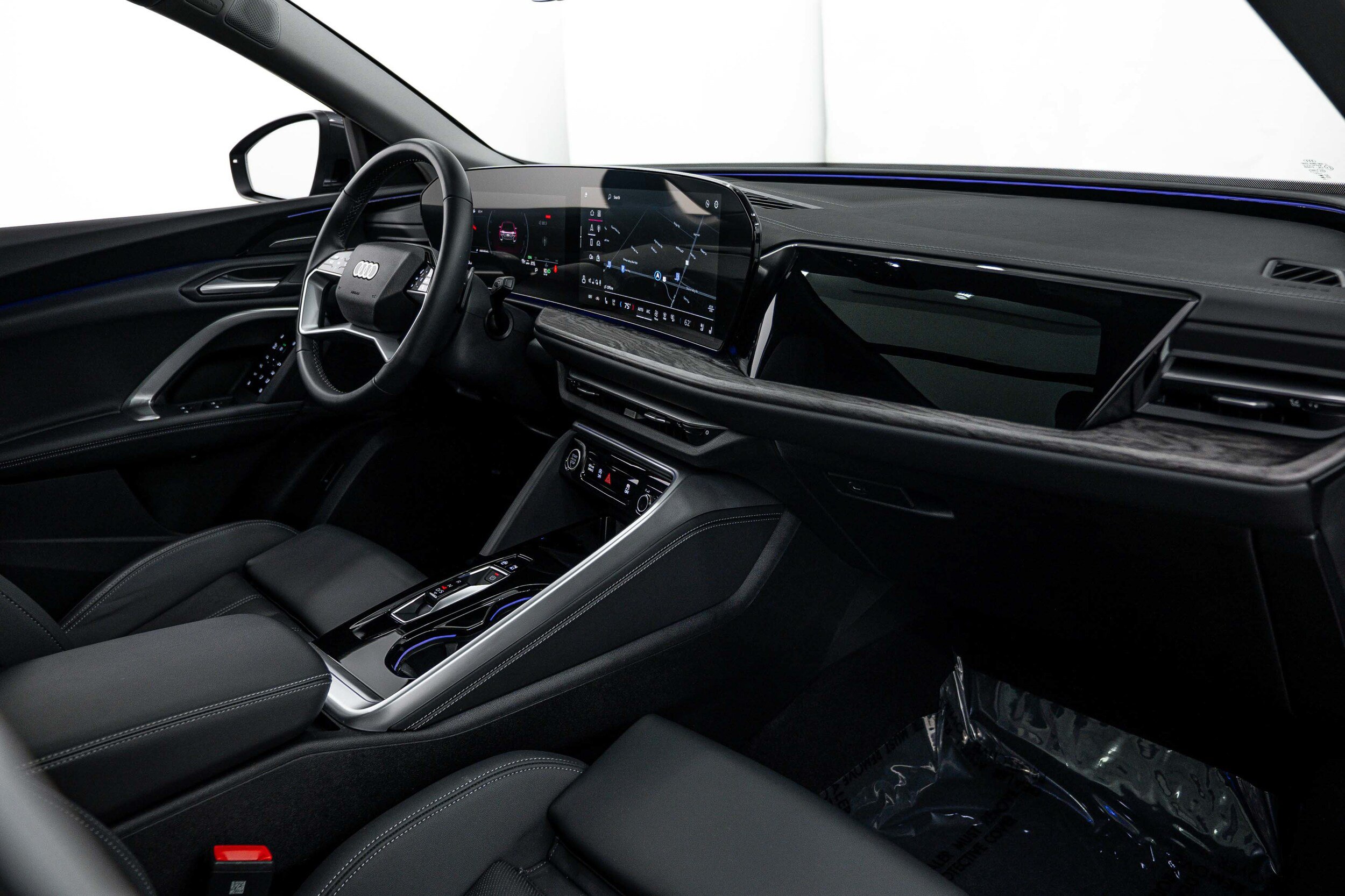 Used 2025 Audi Q5 Premium Plus AWD/4WD image 12