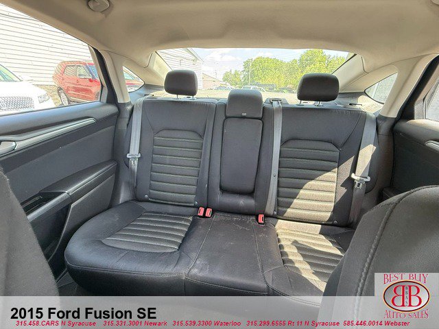 Used 2015 Ford Fusion SE FWD image 22