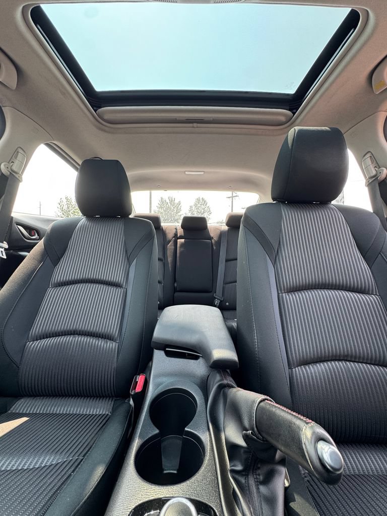 Used 2016 MAZDA MAZDA3 i Touring FWD image 21
