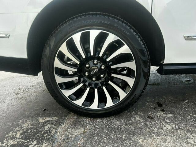 Used 2023 Lincoln Navigator L Black Label image 33