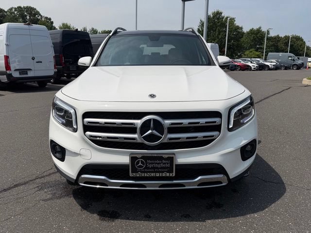 Used 2022 Mercedes-Benz GLB 250 4MATIC image 2