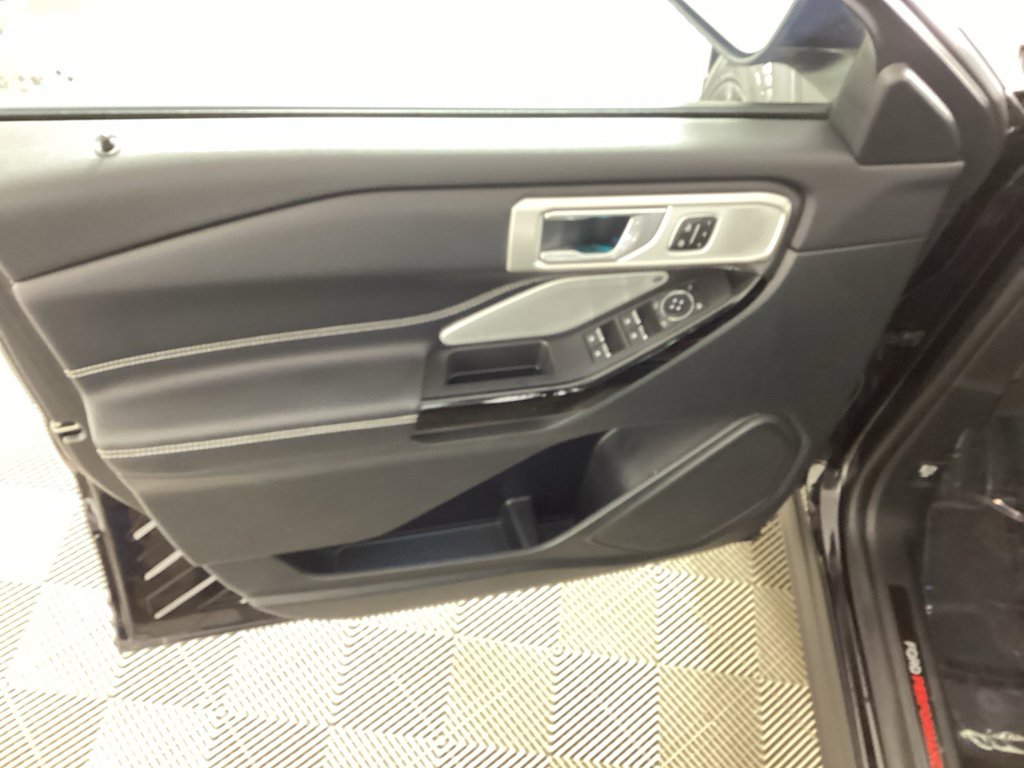 Used 2023 Ford Explorer ST w/ Equipment Group 401A image 19