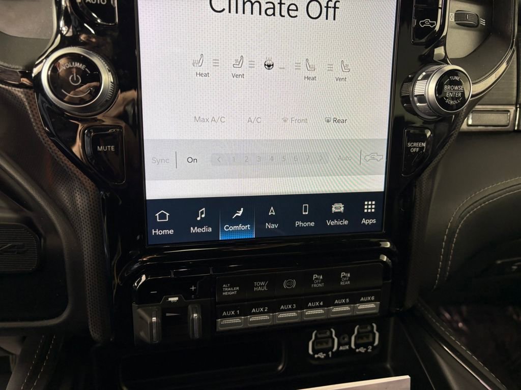 Used 2022 RAM 3500 Limited image 21