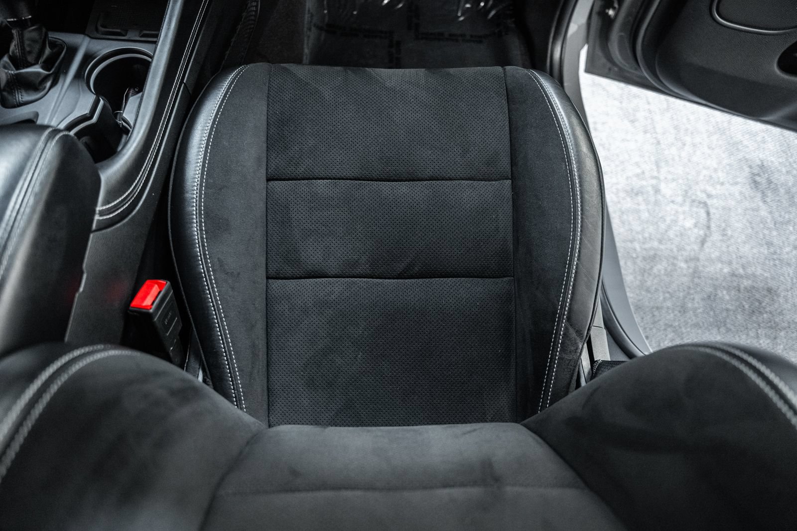 Used 2022 Dodge Durango SRT w/ Black Package AWD/4WD image 39