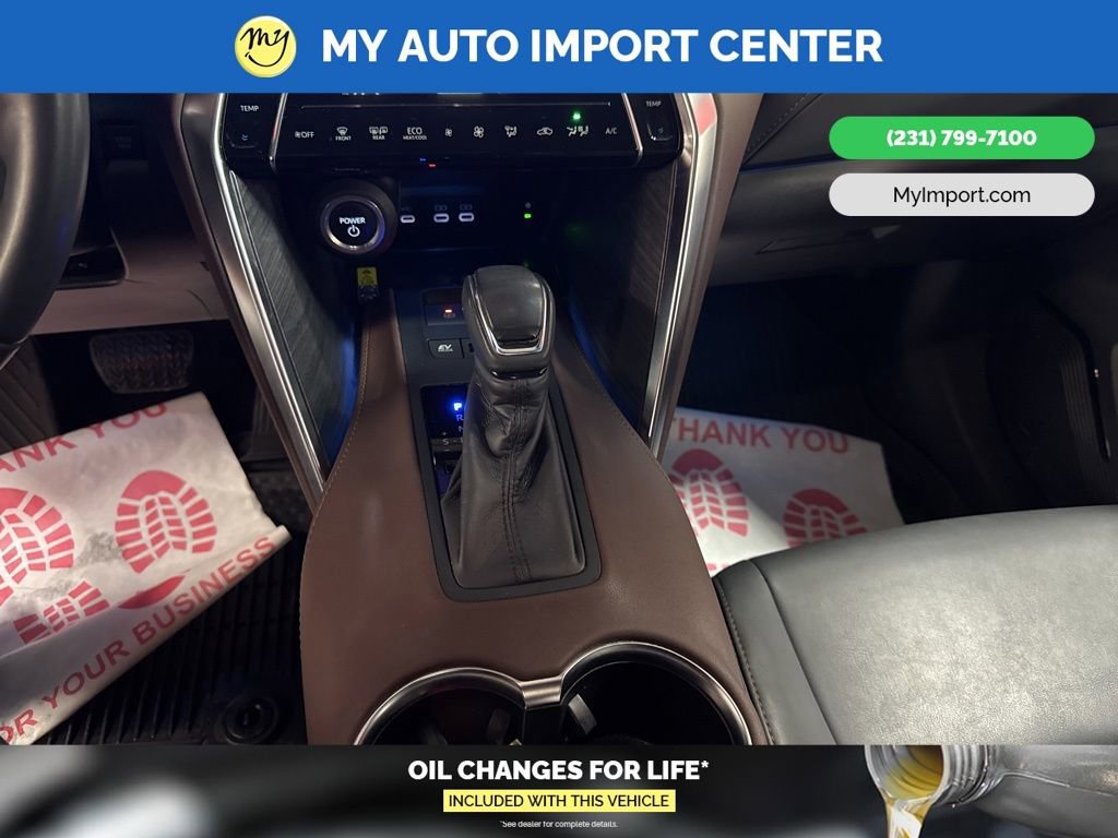 Used 2023 Toyota Venza XLE image 22