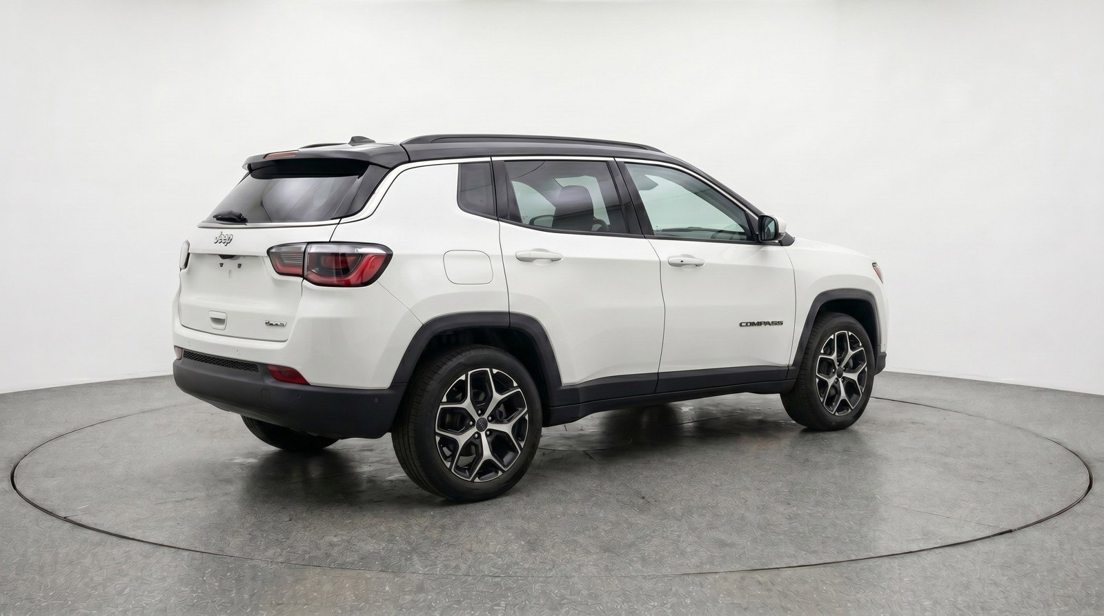 Used 2025 Jeep Compass Limited AWD/4WD image 9