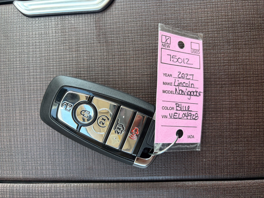 New 2027 Lincoln Navigator Premiere AWD/4WD image 61