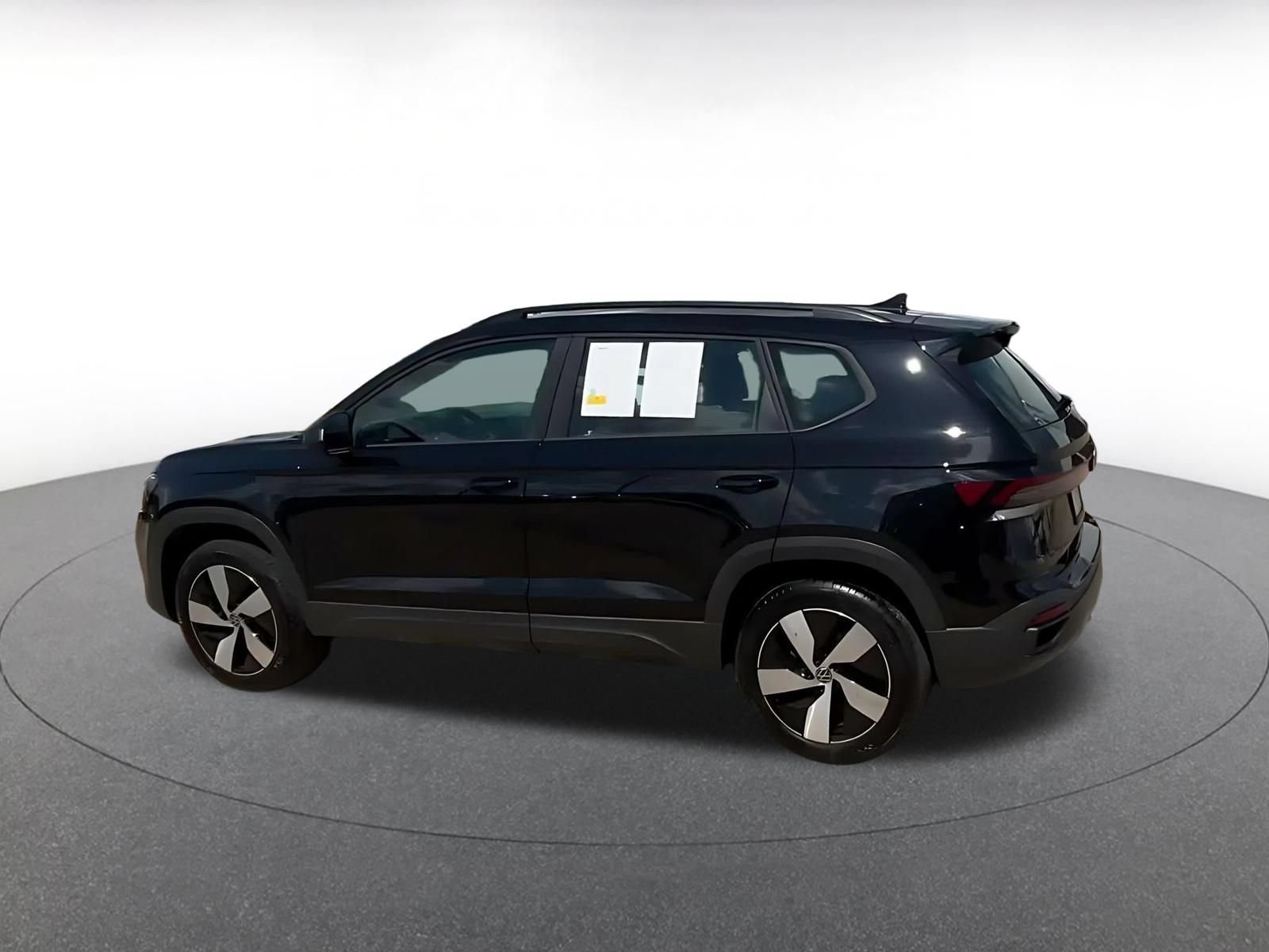 Used 2026 Volkswagen Taos S AWD/4WD image 8