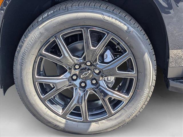 New 2025 Chevrolet Suburban Premier image 15