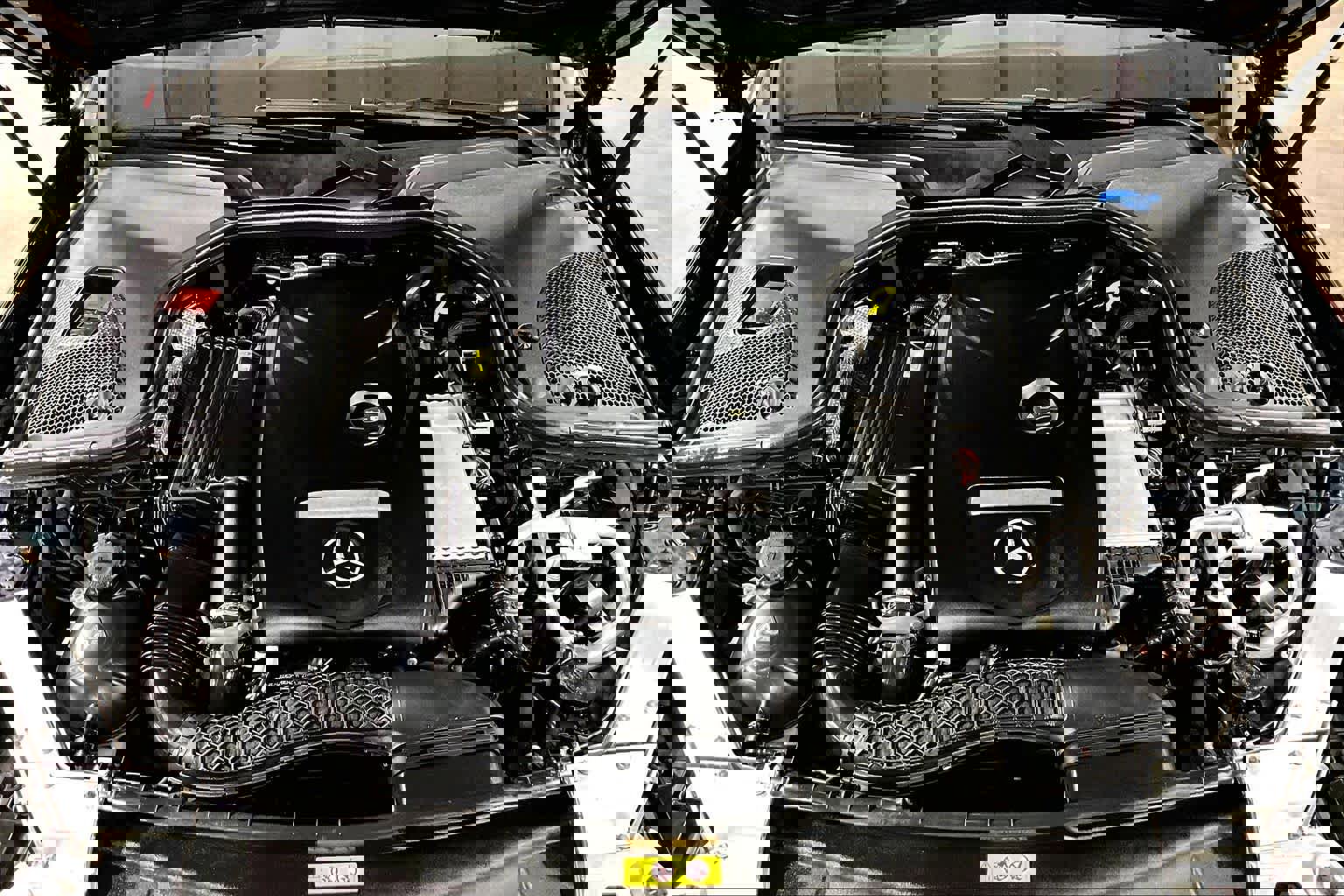 Used 2017 Mercedes-Benz E 300 4MATIC image 31