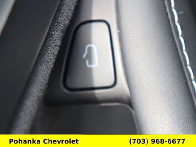 Used 2024 Tesla Model Y Long Range RWD image 17
